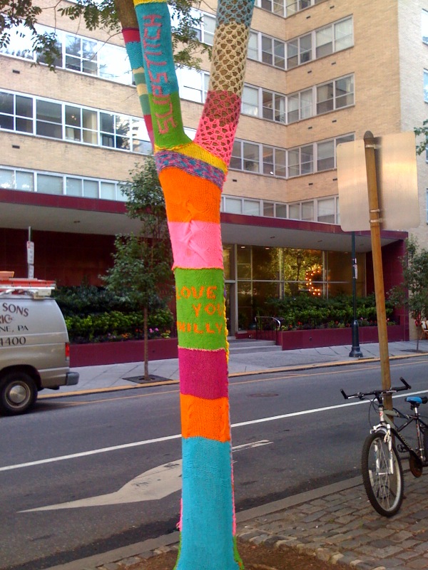 Yarn Bombing In Philadelphia | ishknits
